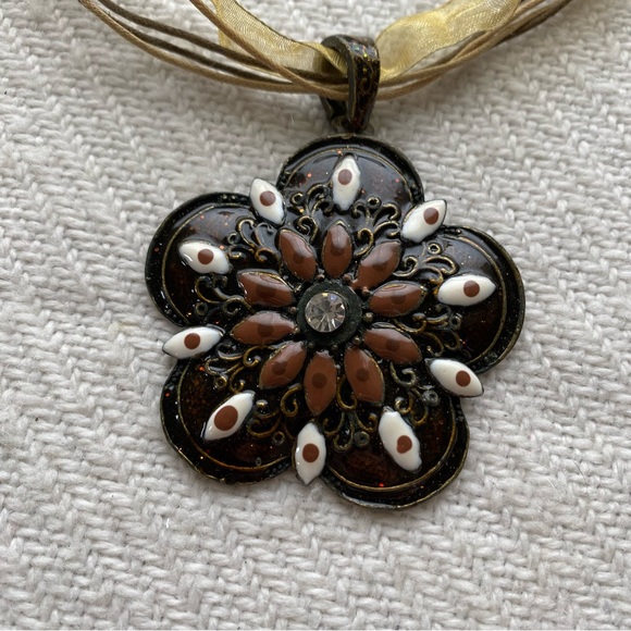 Necklace and earrings set - Picture 6 of 6